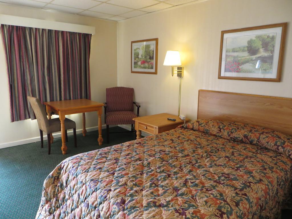 Pine Crest Motor Lodge Holly Springs Kamer foto